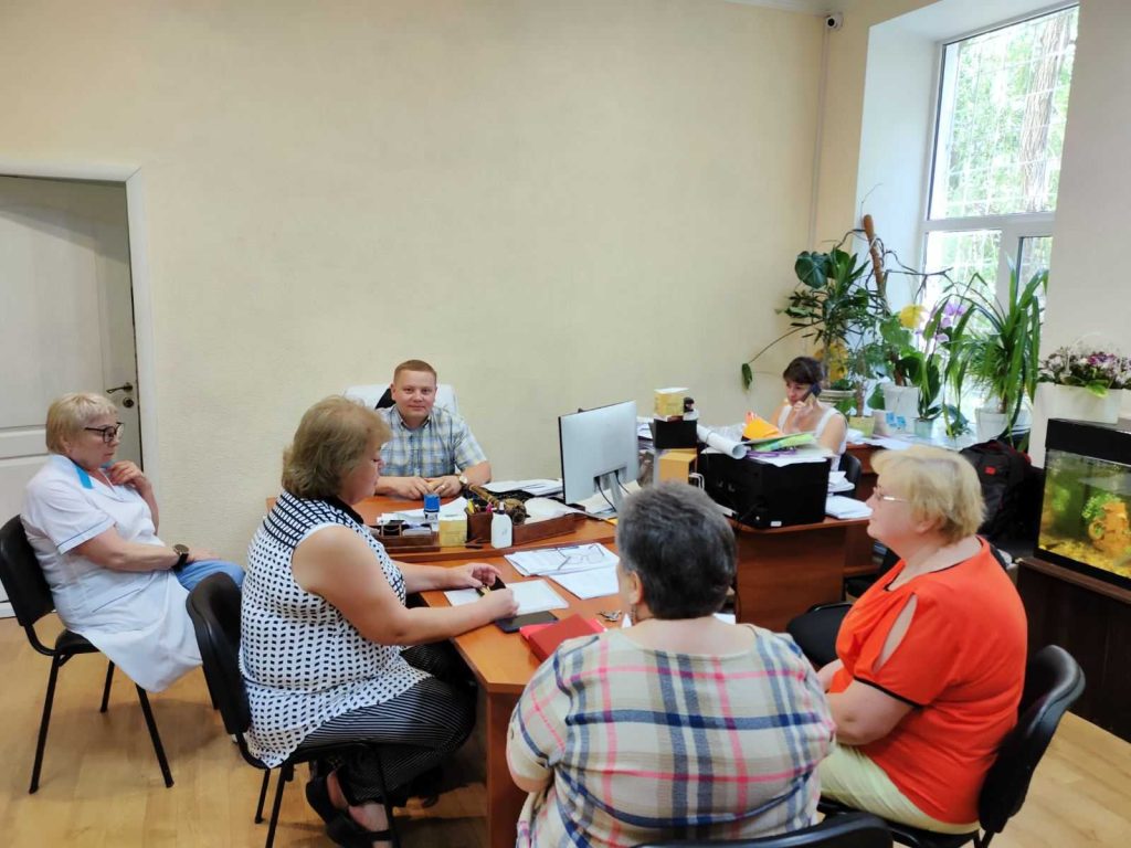 27 червня 2022 року в Світловодській ЦРЛ відбулася нарада під головуванням в.о. директора Сергія Савича